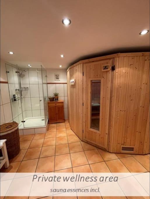 Souterrain-Apartment Mit Privater Sauna Duisburg Exterior foto